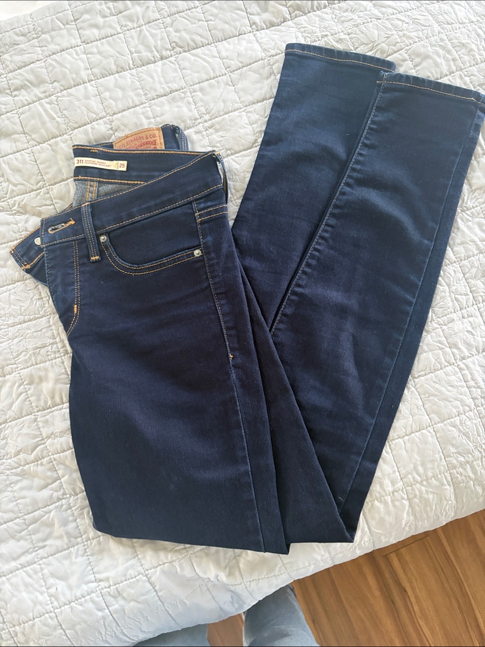 Levi's Women's Dark Blue Skinny Jeans